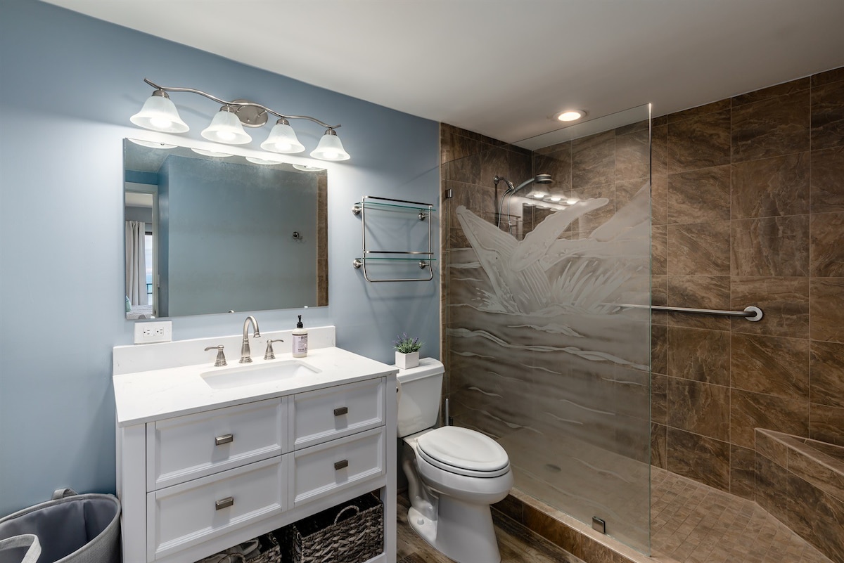 Full Bathroom 1