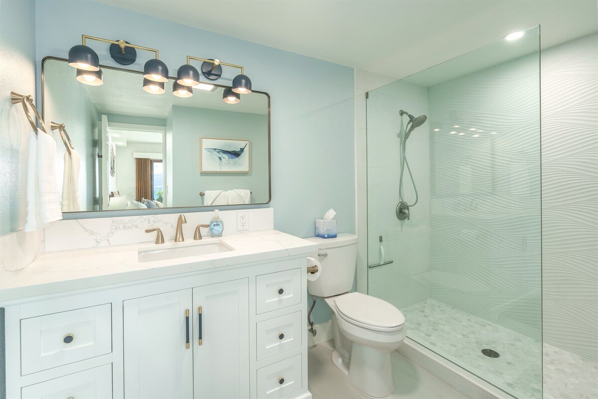Full Bathroom 1