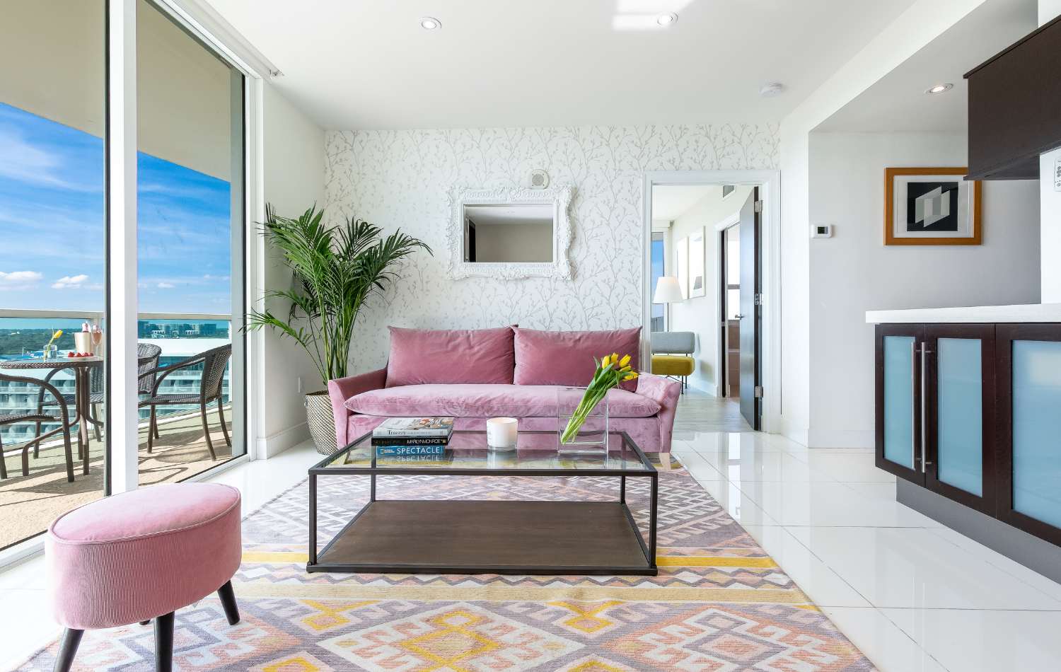 Modern Grove Getaway | Walk to Peacock Park
