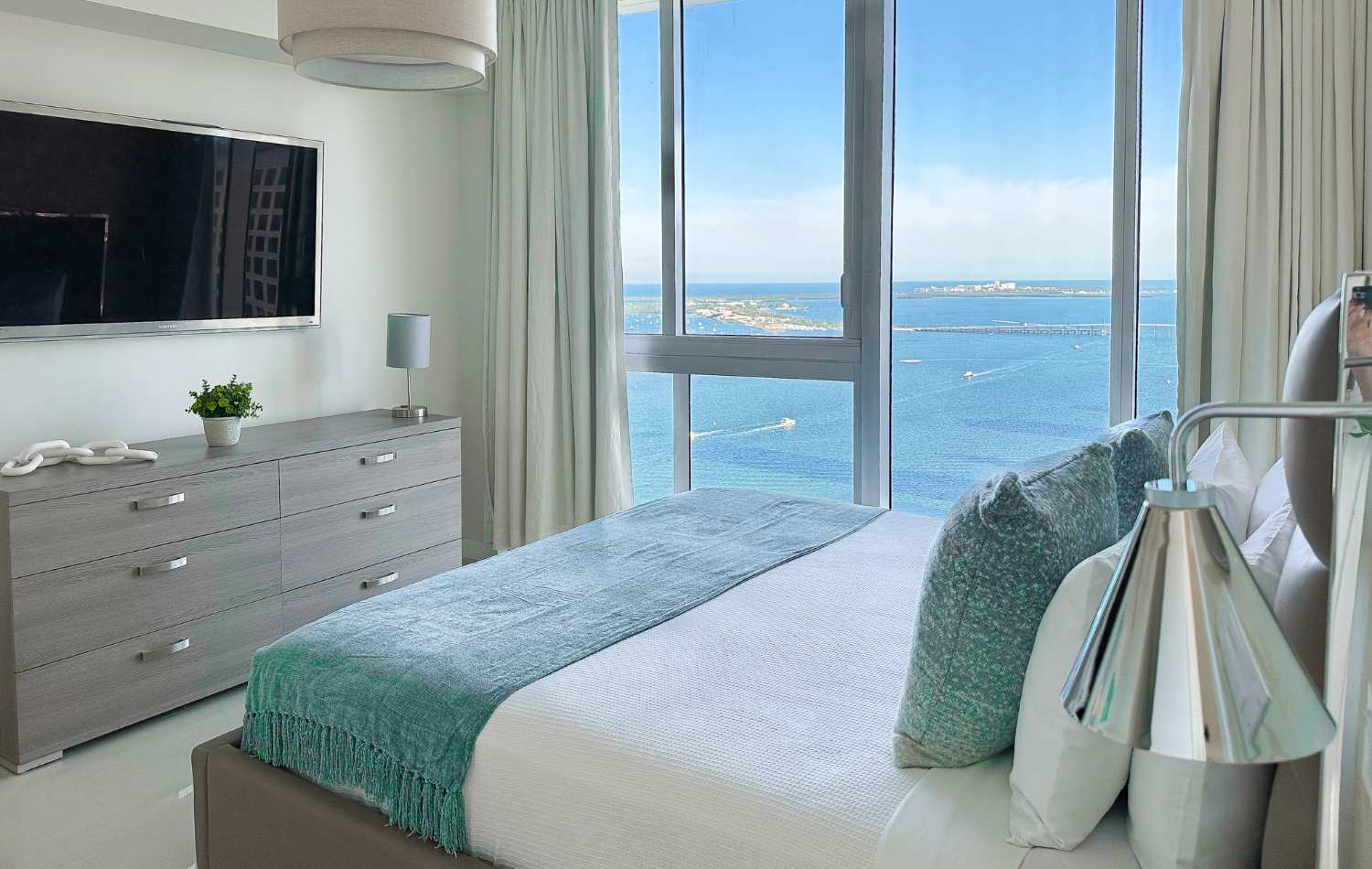 High-Floor Brickell Suite | Pool & Spa Access