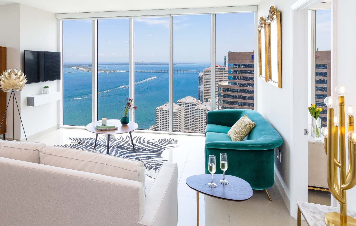 Brickell Gourmet Kitchen Suite