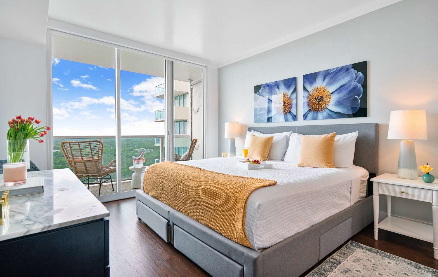 Bright Studio Suite in Coconut Grove