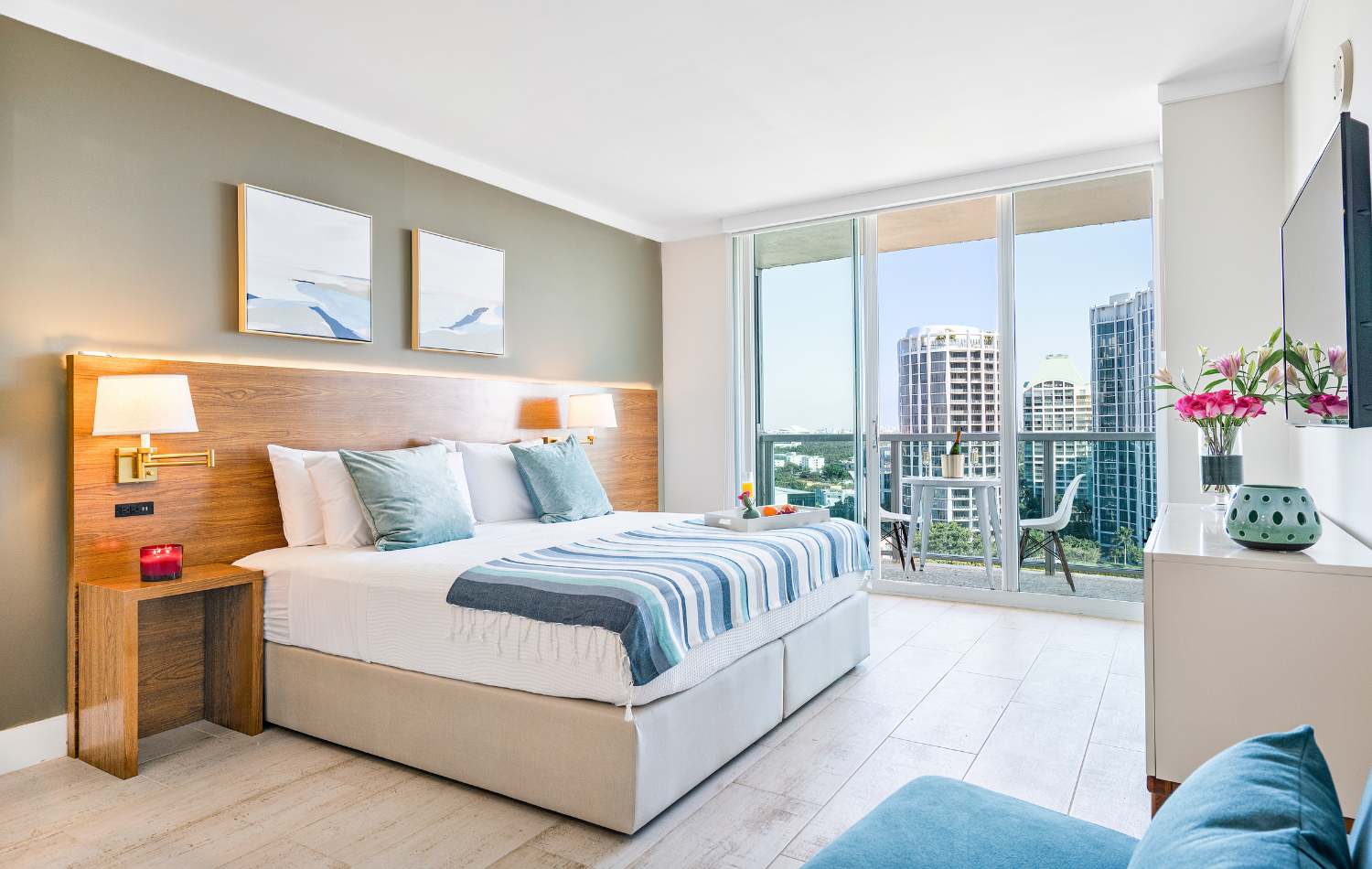 Balcony Studio Suite with Unbelievable Views