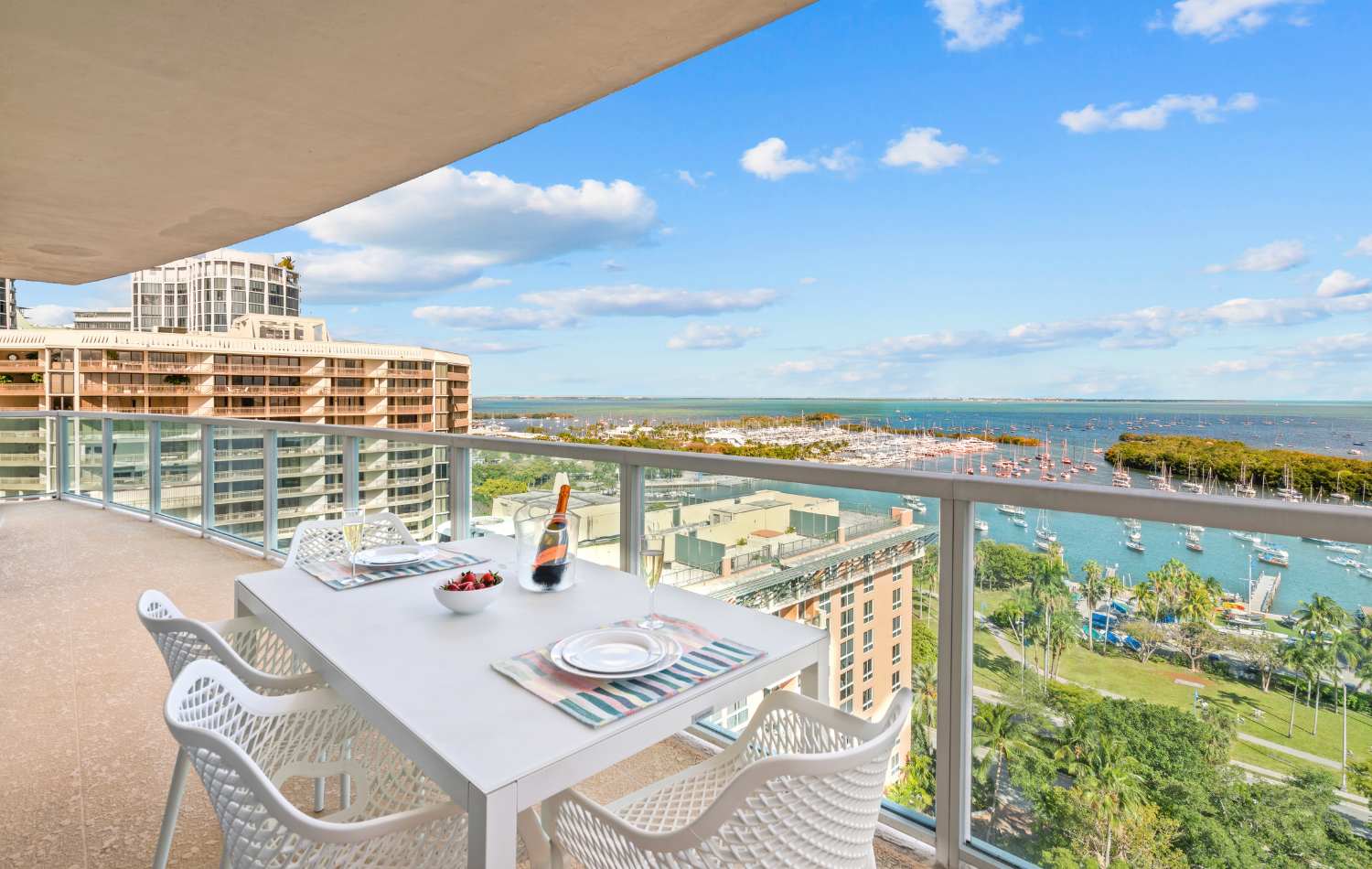 Modern Corner Residence | Coconut Grove Hub