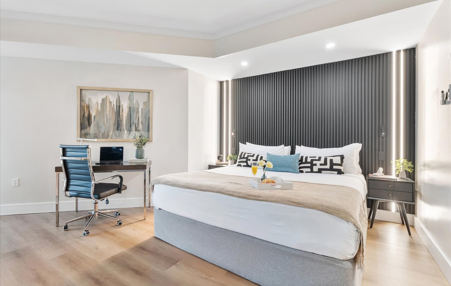 Serene Studio Suite for Modern Miami Living