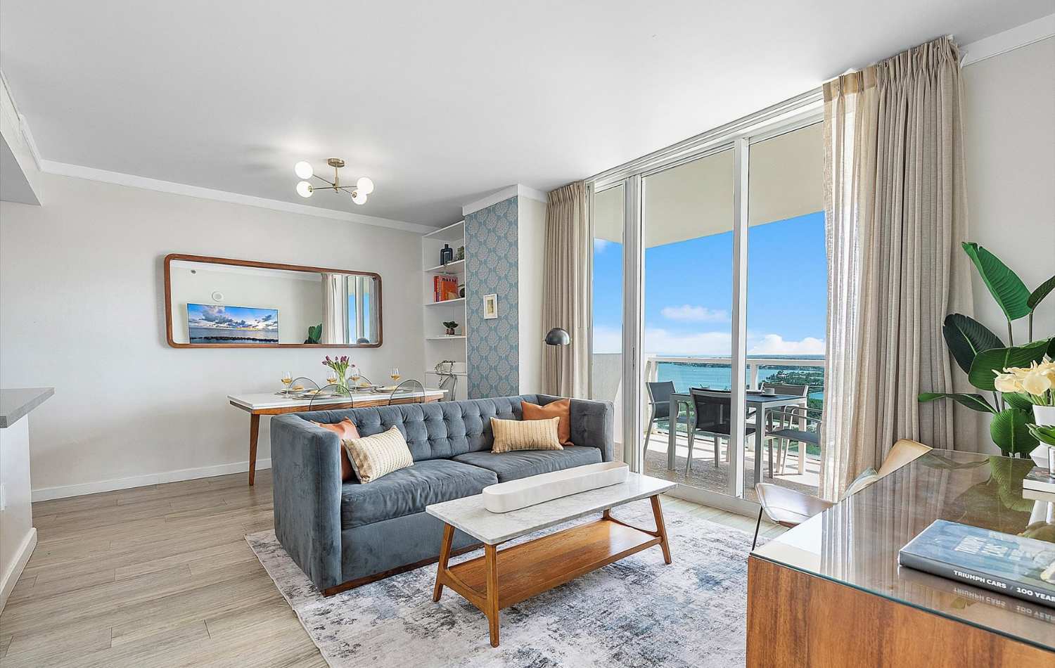 Modern Residence | Rooftop Bay Views