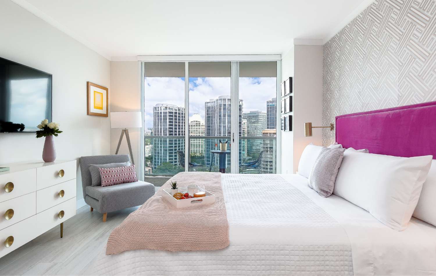 Fuchsia Studio Suite in Coconut Grove