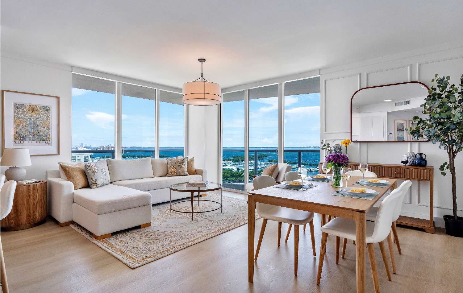 Panoramic Vistas | Modern Apartment in Coconut
