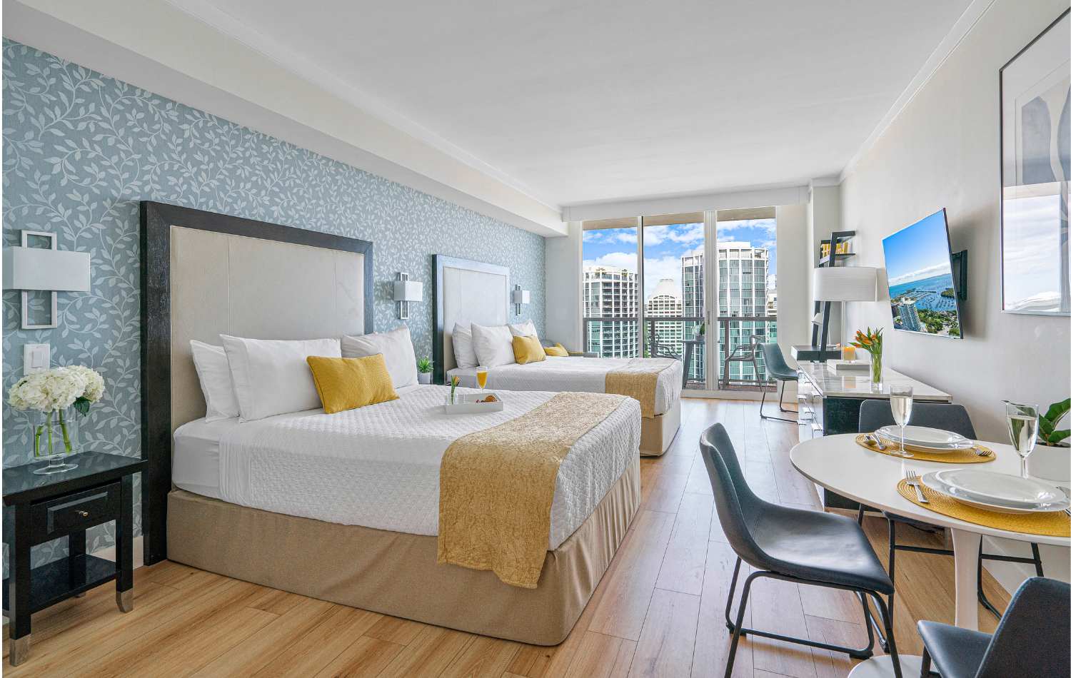 Expansive Balcony Studio Suite | Coconut Grove