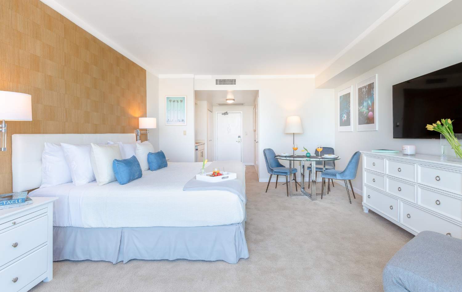 High-Floor Studio Suite with Panoramic Views
