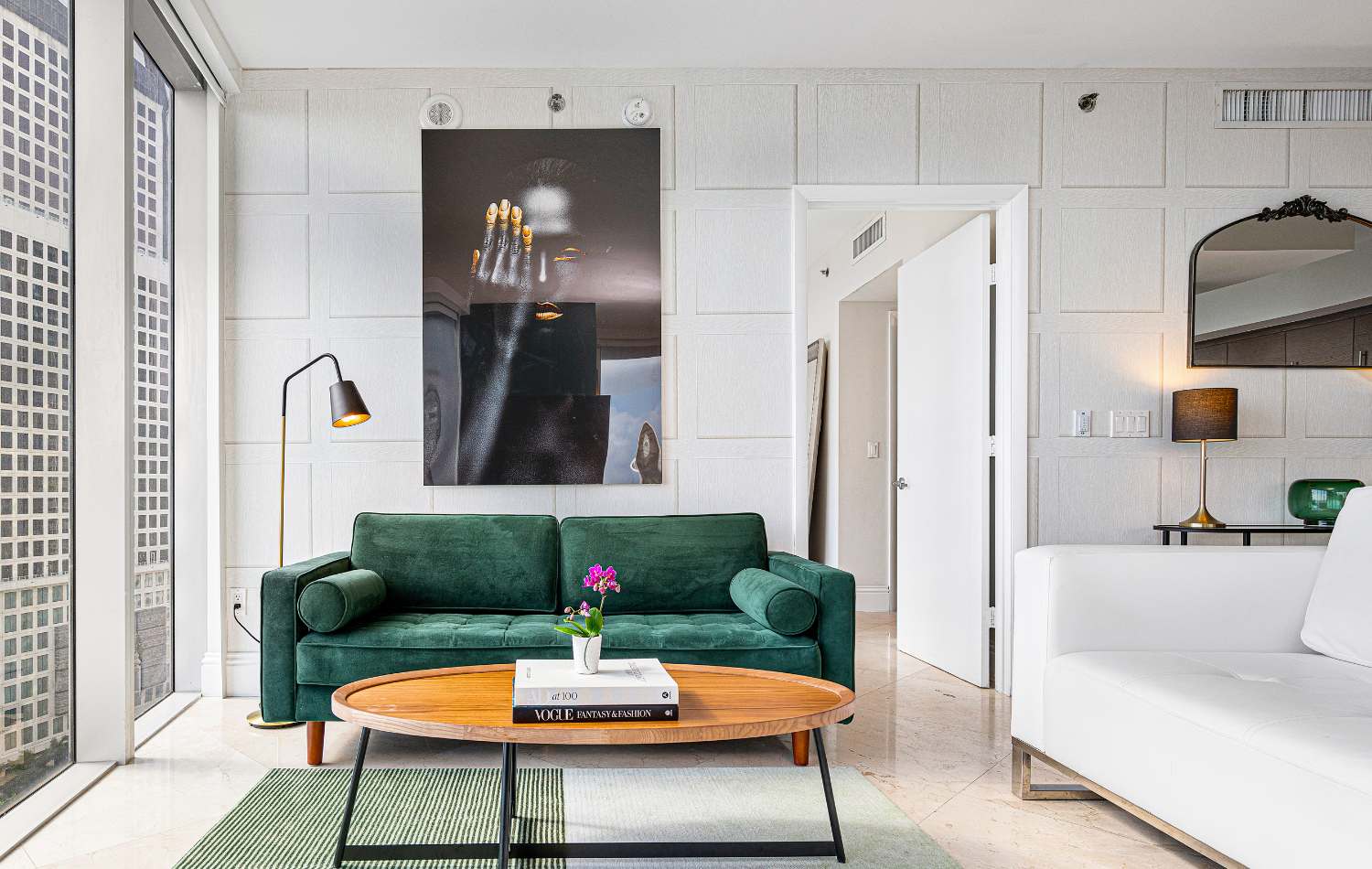 Expansive Brickell Hub - Walk to City & Dining