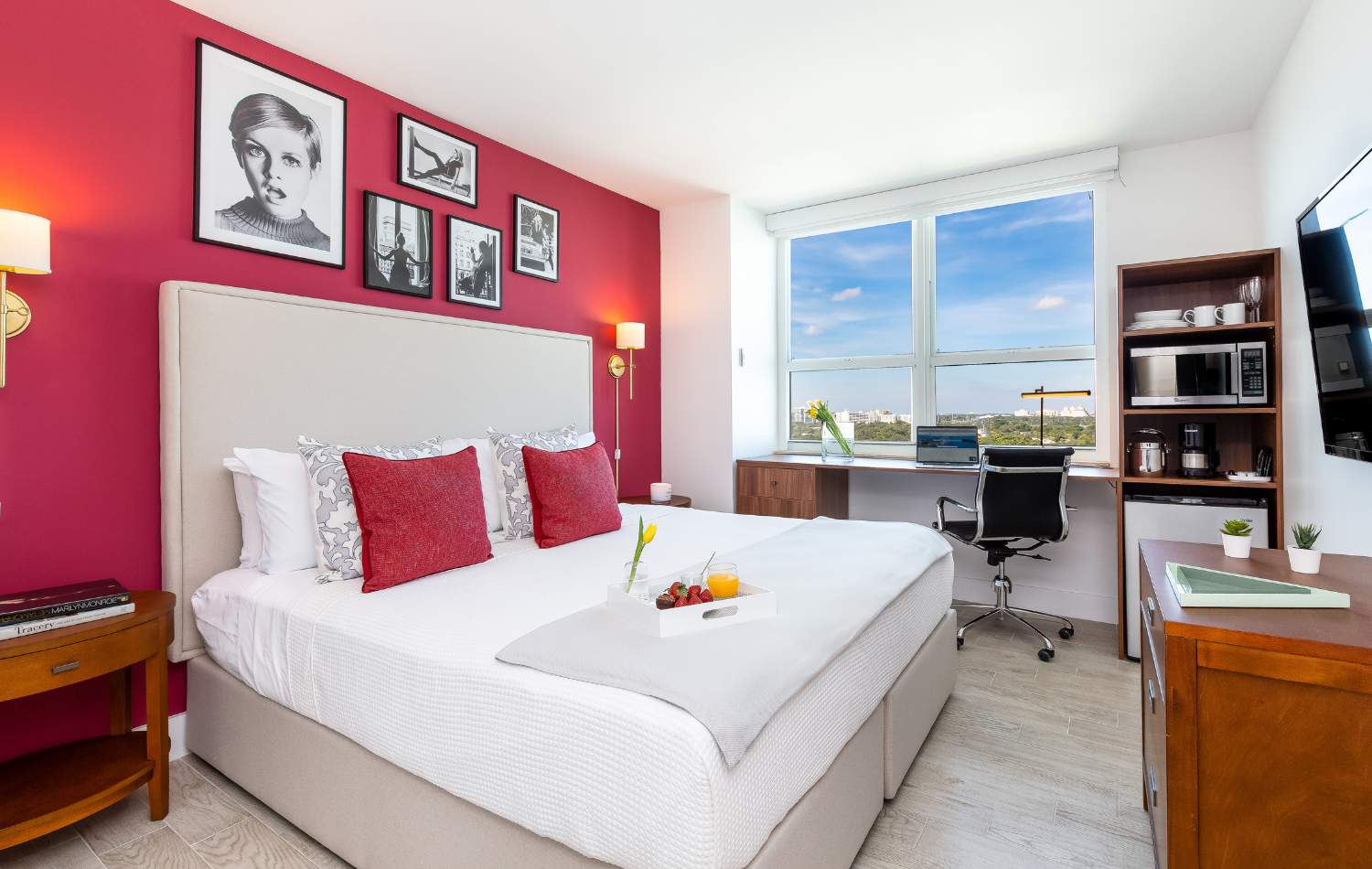 Vibrant Studio Suite with Panoramic City Views