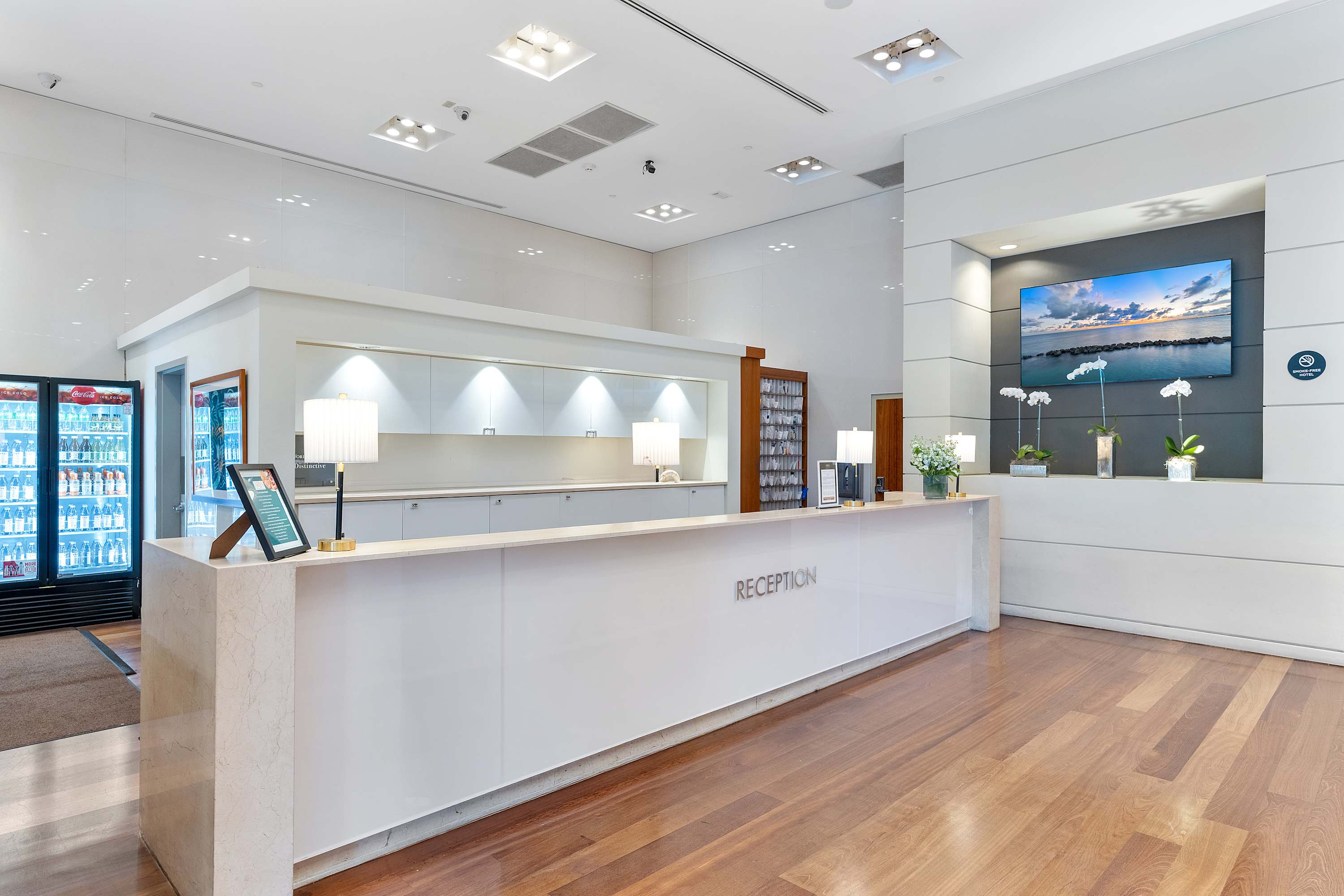 Foyer, Expansive Balcony Studio Suite | Coconut Grove