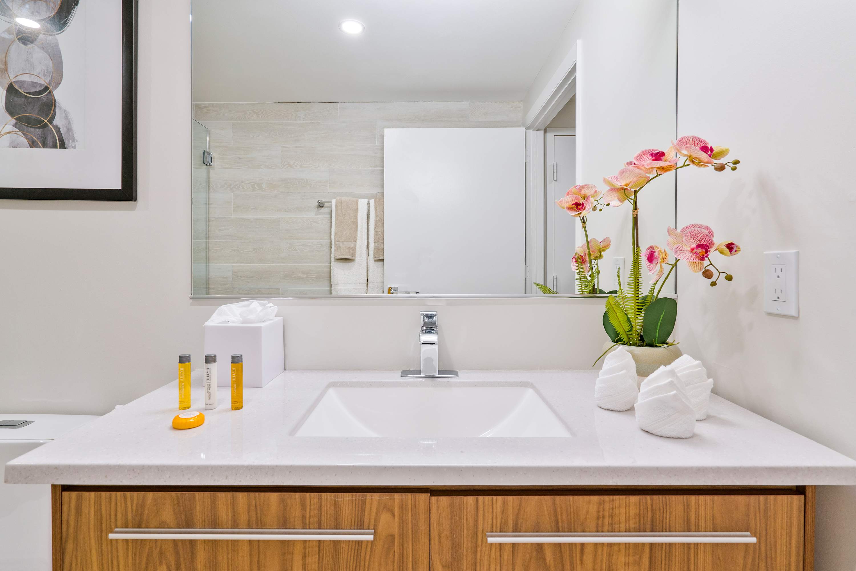 Bathroom 3, Modern Corner Residence | Coconut Grove Hub