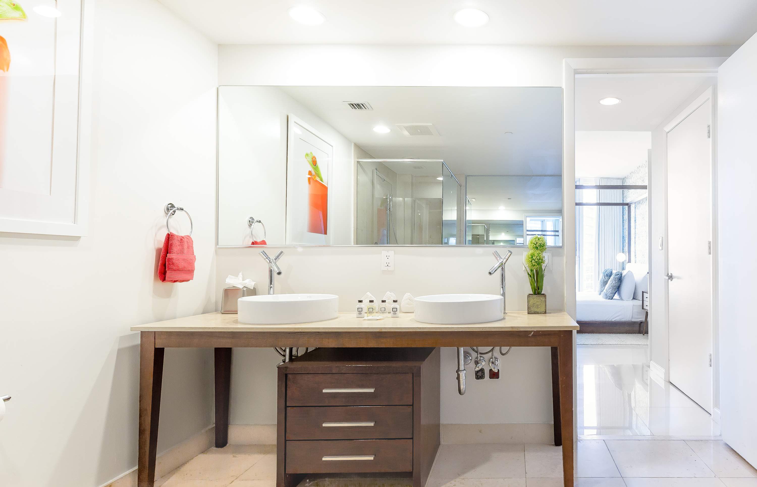 Bathroom 1, Spacious 2BR Suite | Brickell Walk Score 95