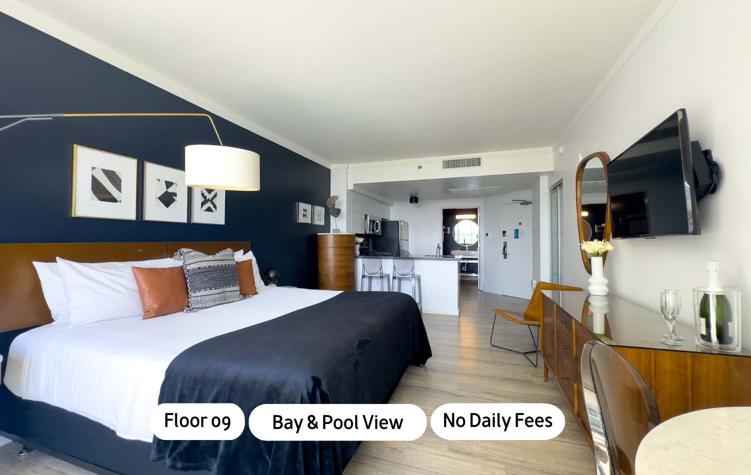 World Cup Oasis: Epic View, Parking, Pool Perks