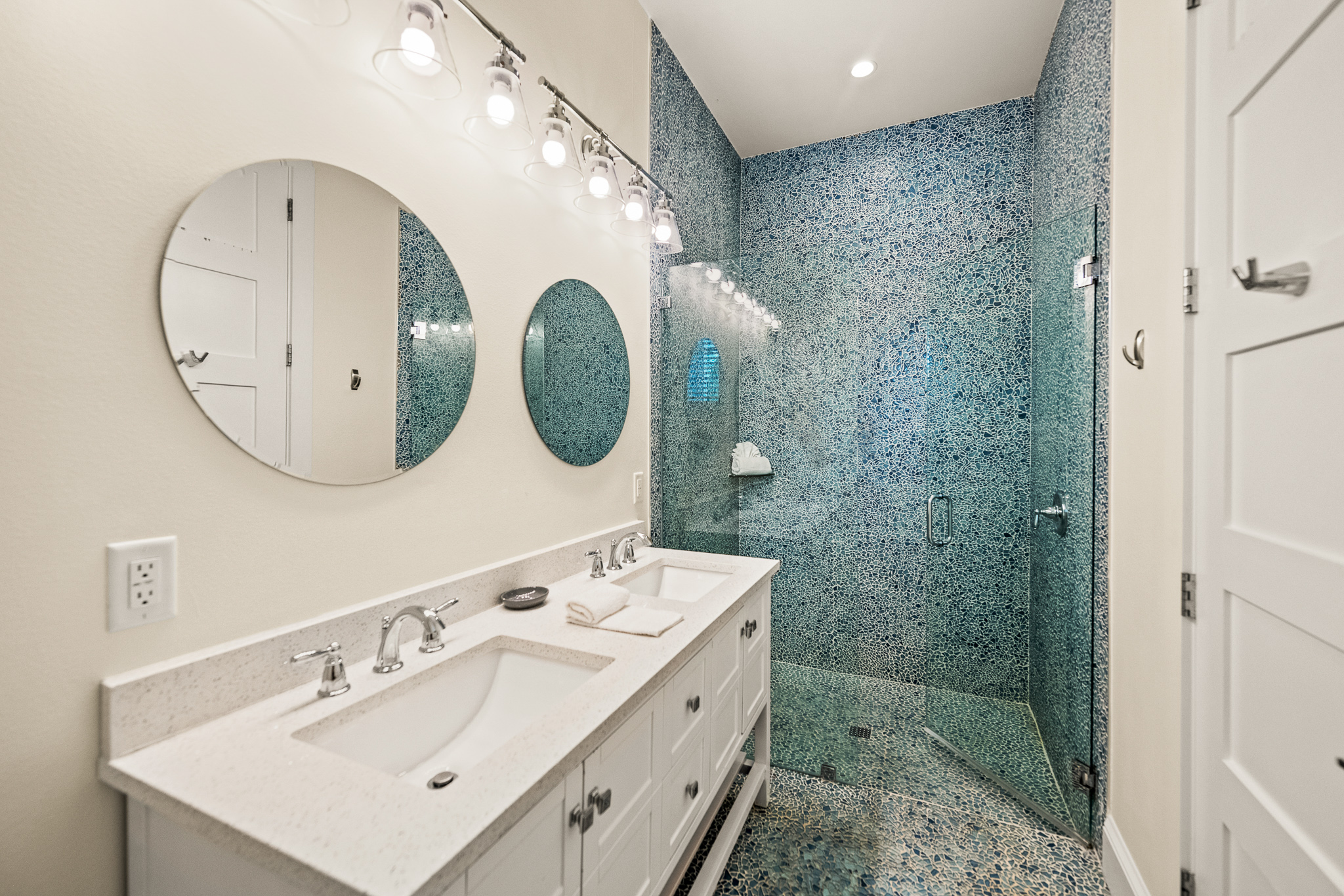 Bathroom 4