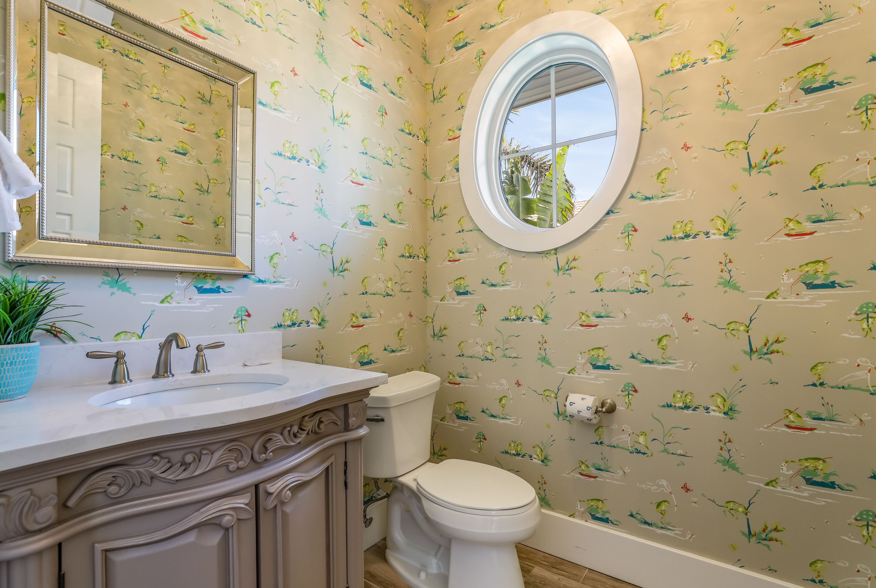 Half Bathroom 1