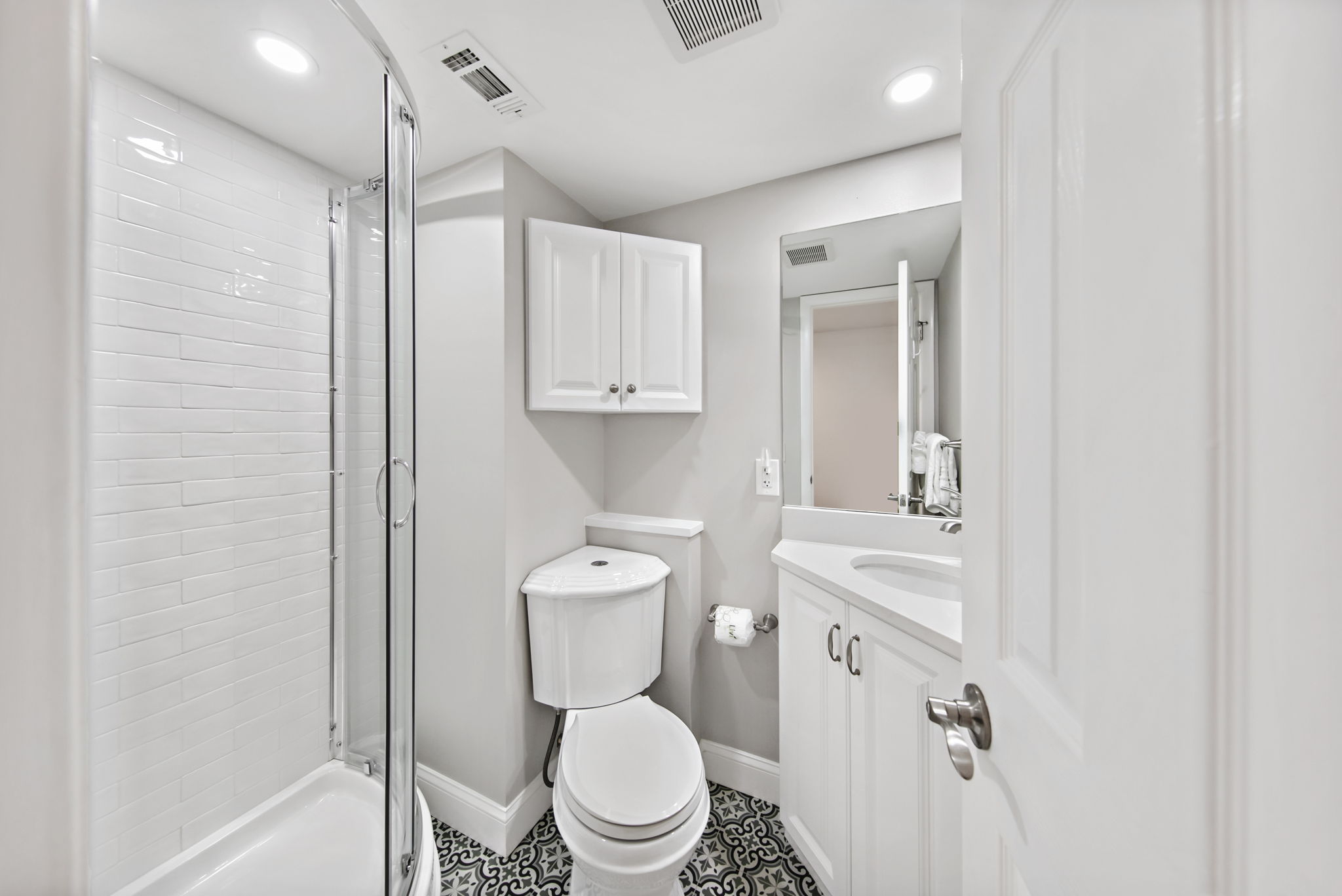 2nd Bathroom