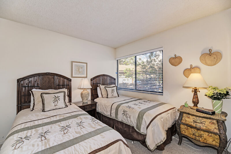 Guest Bedroom - 2 Twins - new mattress 05/2024