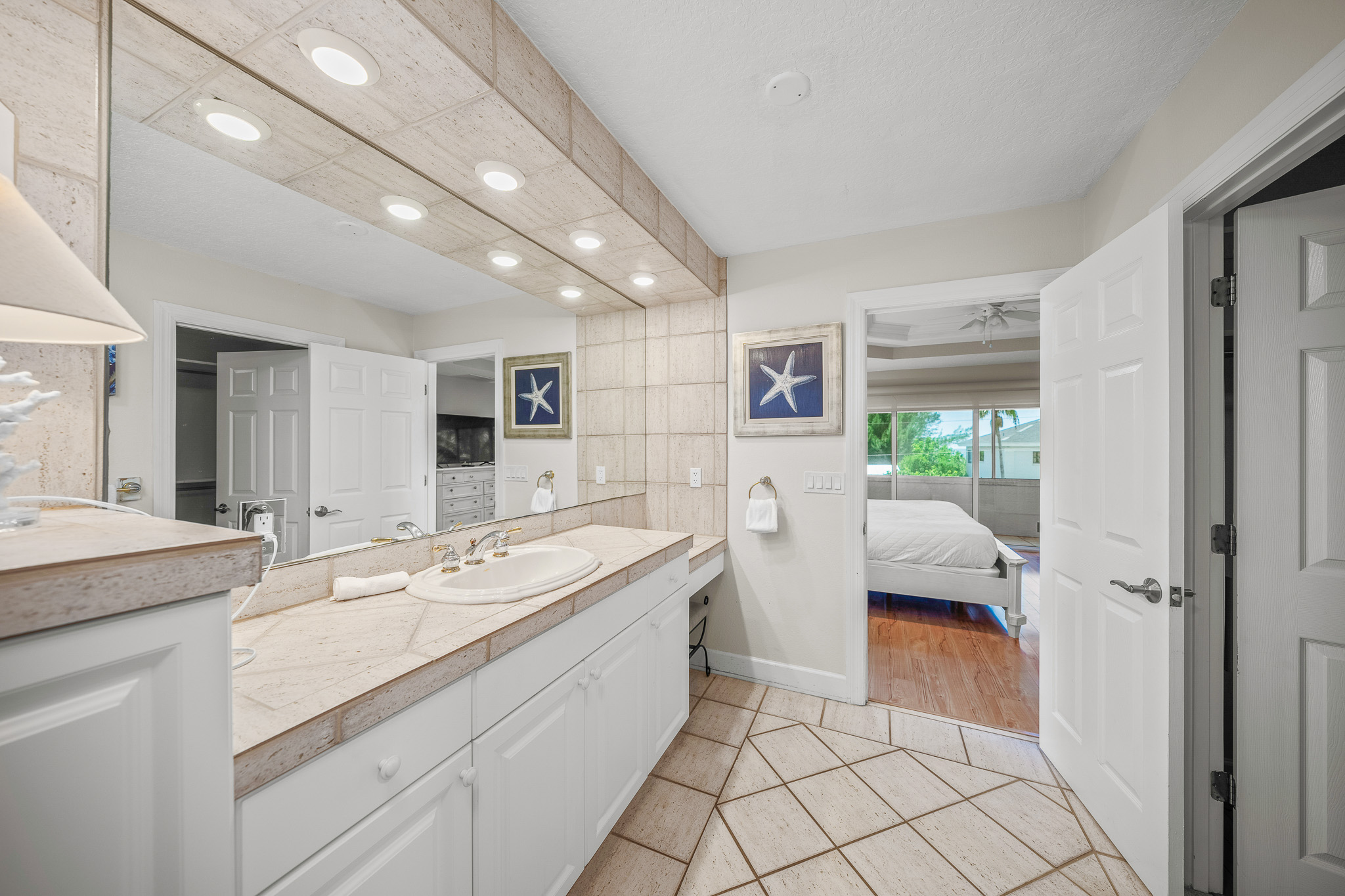 Half Bathroom 1