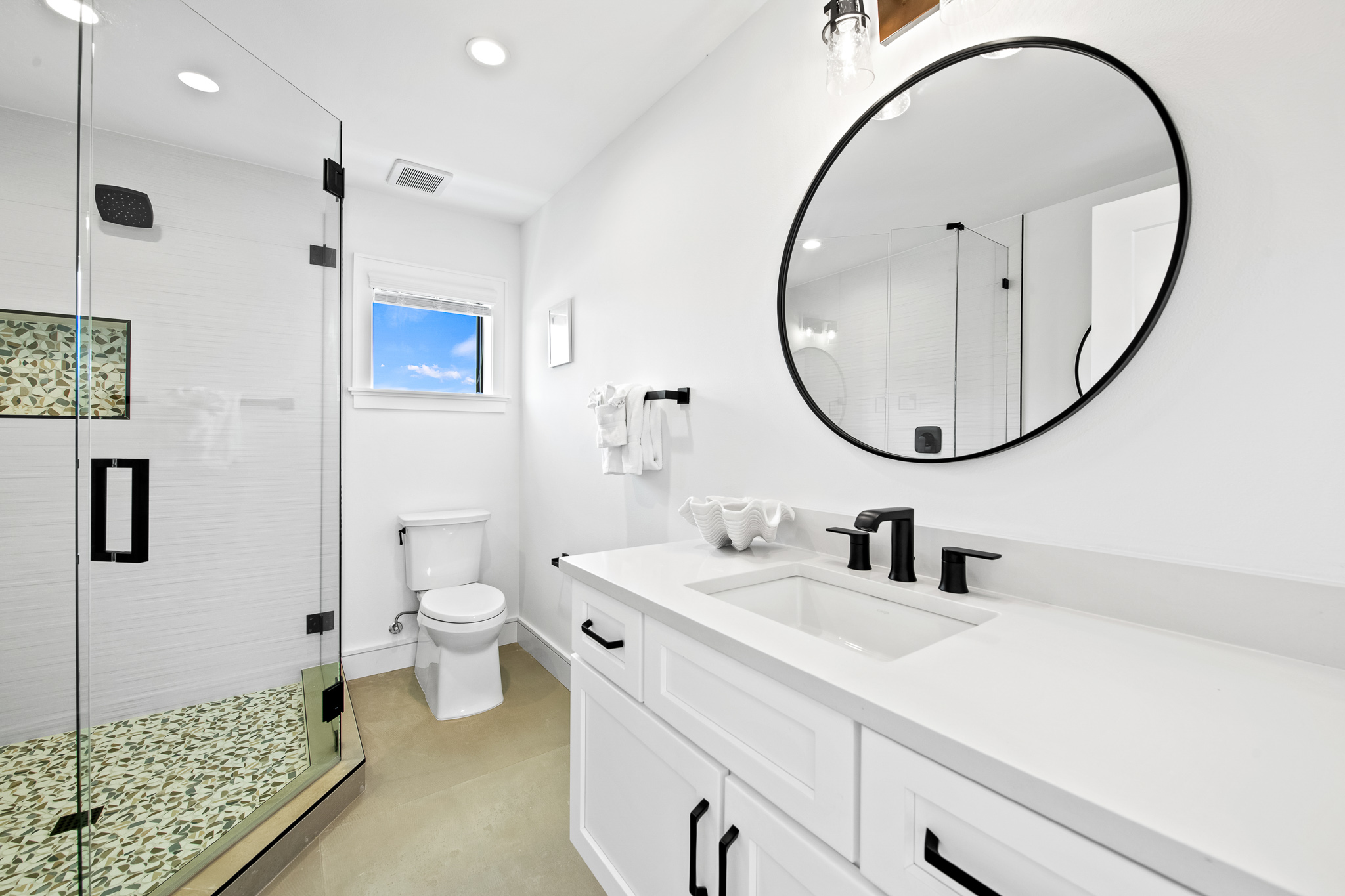 Half Bathroom 2