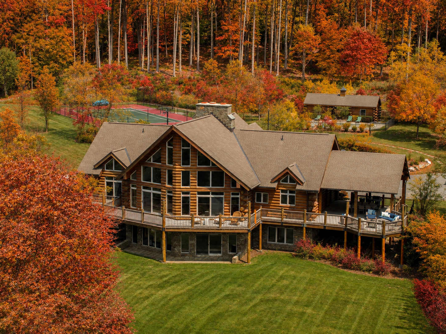 Doodletown Lodge: Pool, Tennis, Pickleball,Hiking+