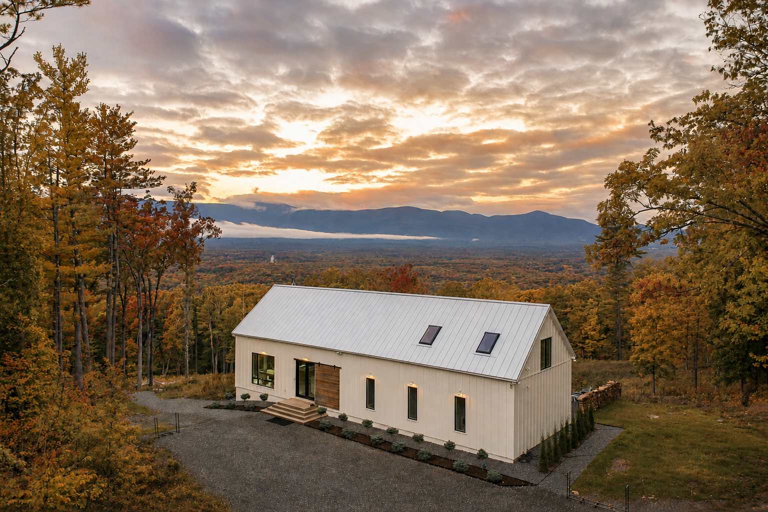 Birch & Buck - Stunning Views near Hudson & Hunter