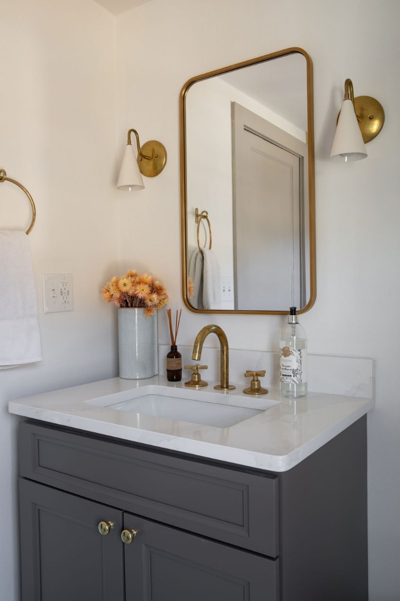 Full Bathroom 3