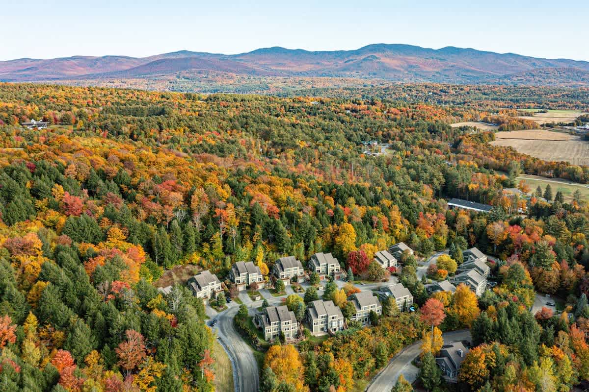 Above & Beyond: Heated Pool | Hot Tub | Near Stowe — photo 5