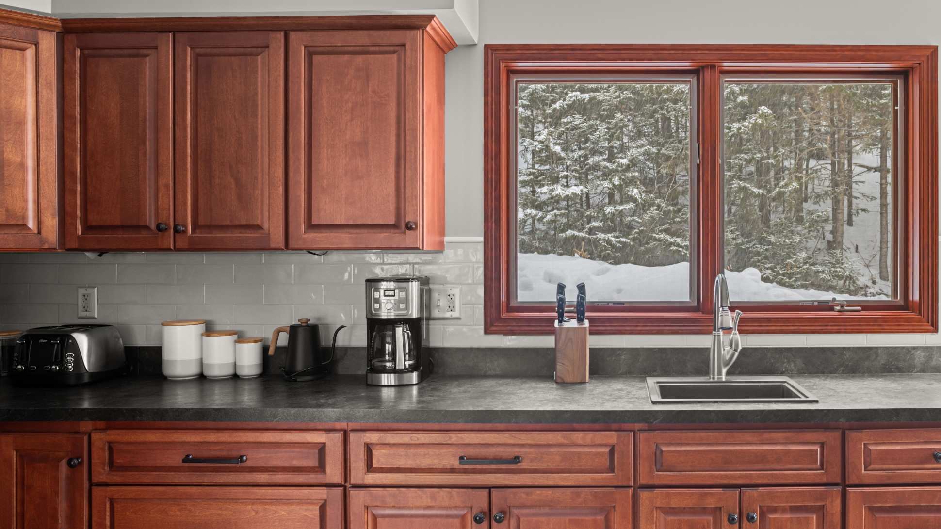 Alpine Falls Chalet: Mountain Views | Ski Haven — photo 4