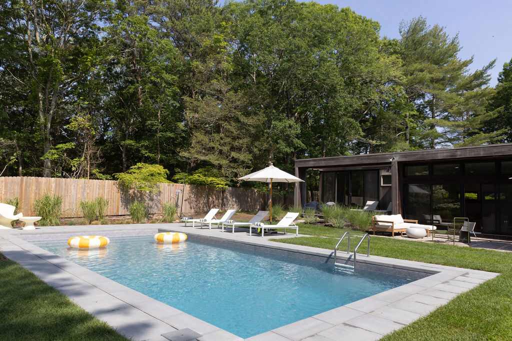 Bay Beach House: *New Pool, Hot Tub + Bikes — photo 1