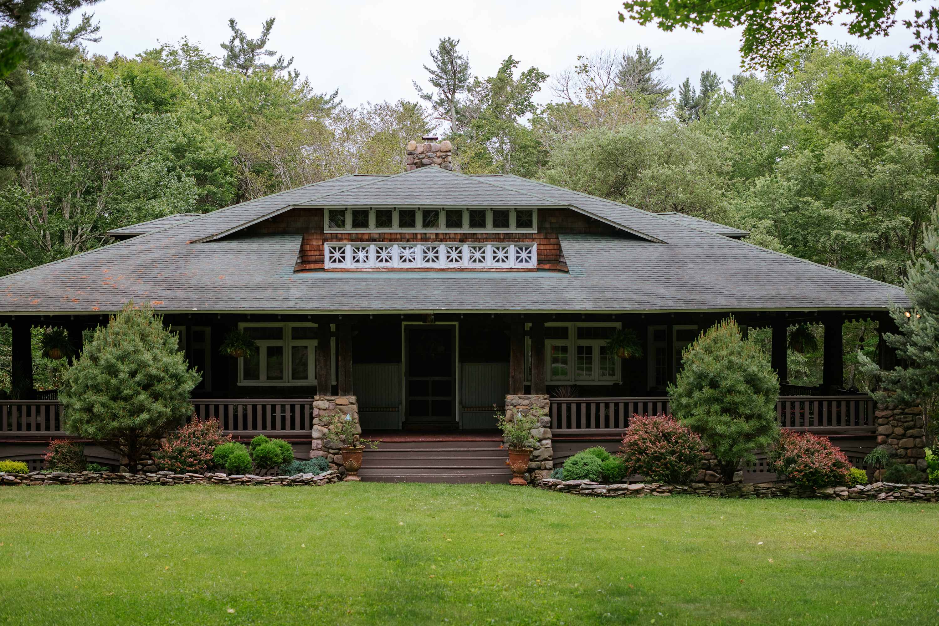 Blankenburg House: Refined Rustic | Forest Serenity — photo 1