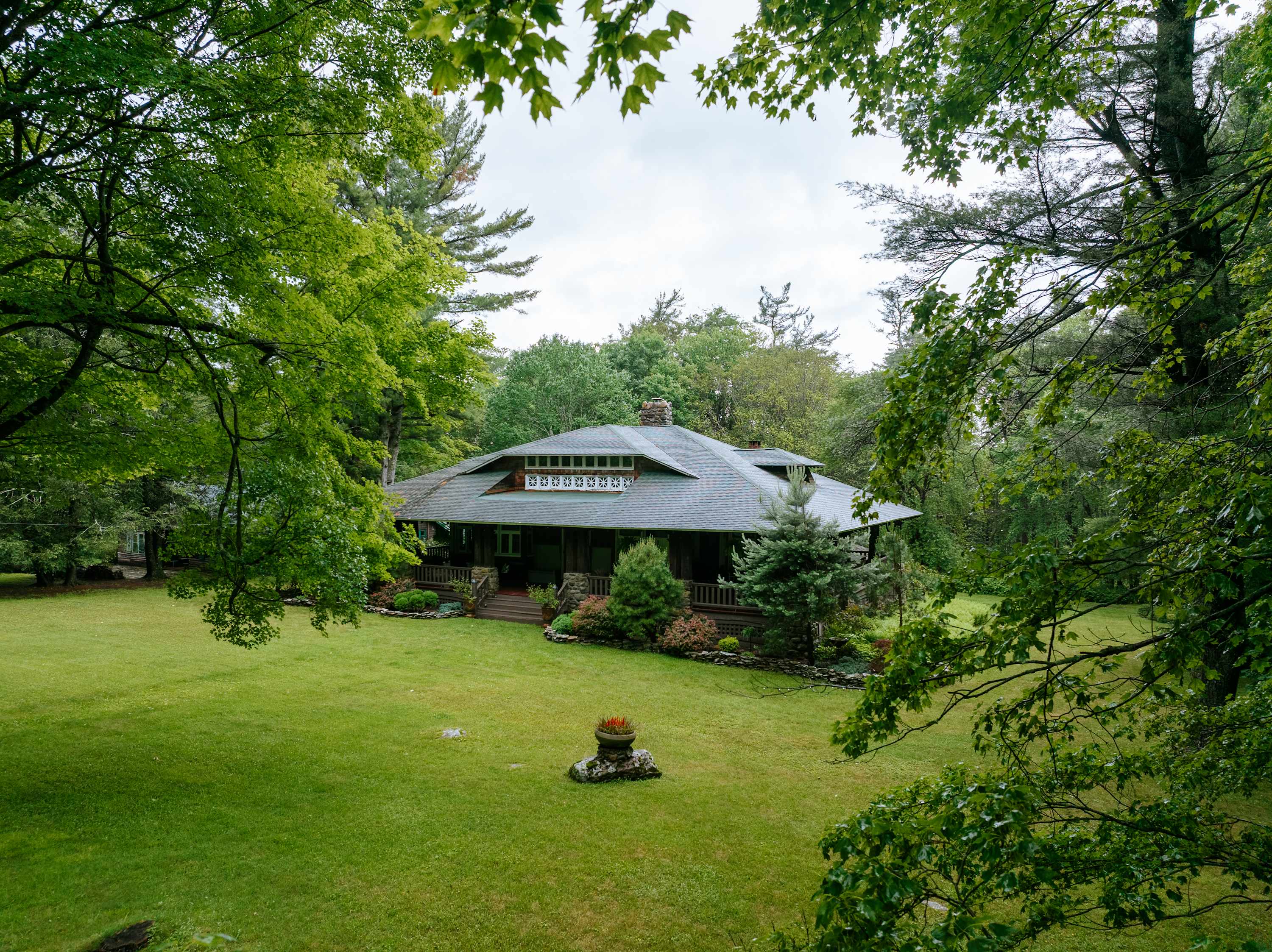 Blankenburg House: Refined Rustic | Forest Serenity — photo 5