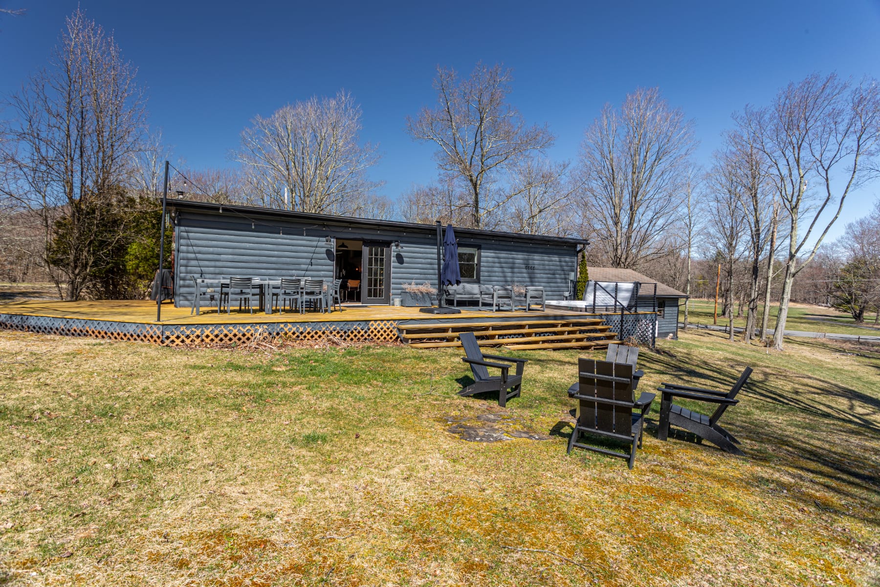 Blue Mountain Cabin - Saugerties Gem with Hot Tub — photo 5