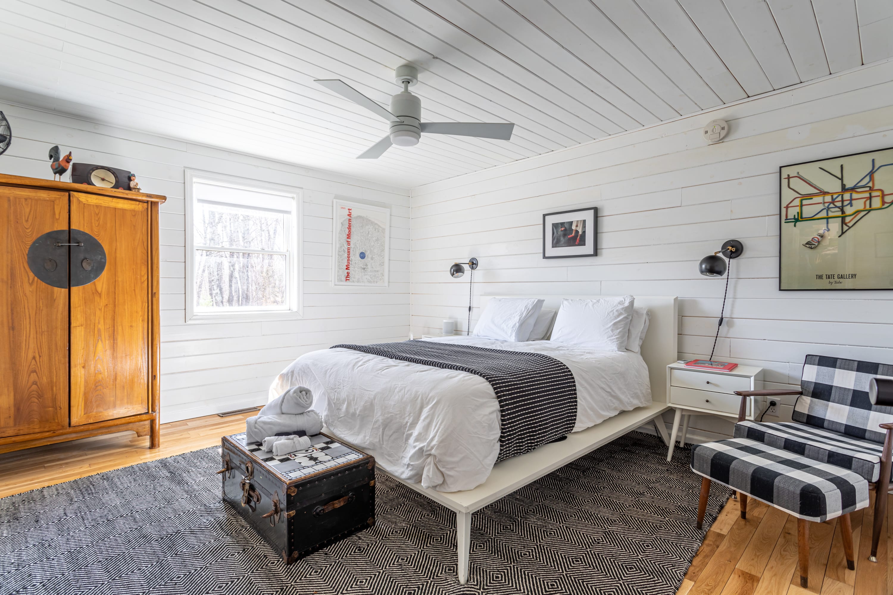 Blue Mountain Cabin - Saugerties Gem with Hot Tub — photo 2