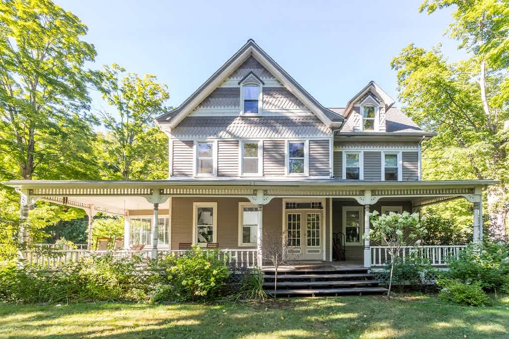 Breathe Inn: Large Groups | Pool | Yoga Studio  — photo 5