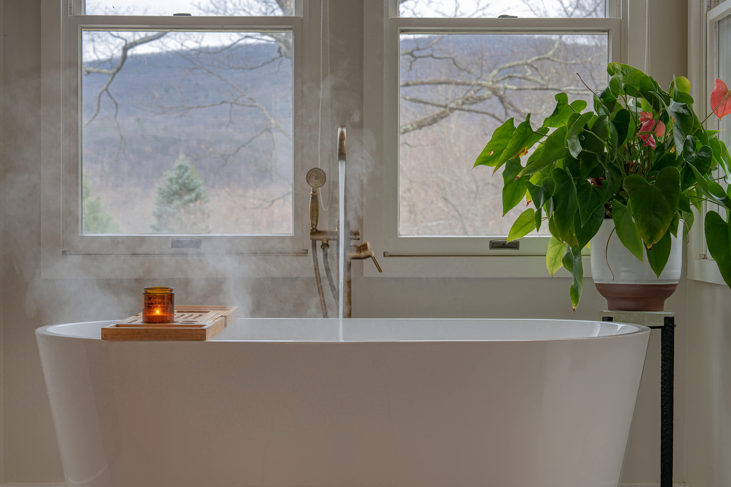 Full bathroom 1