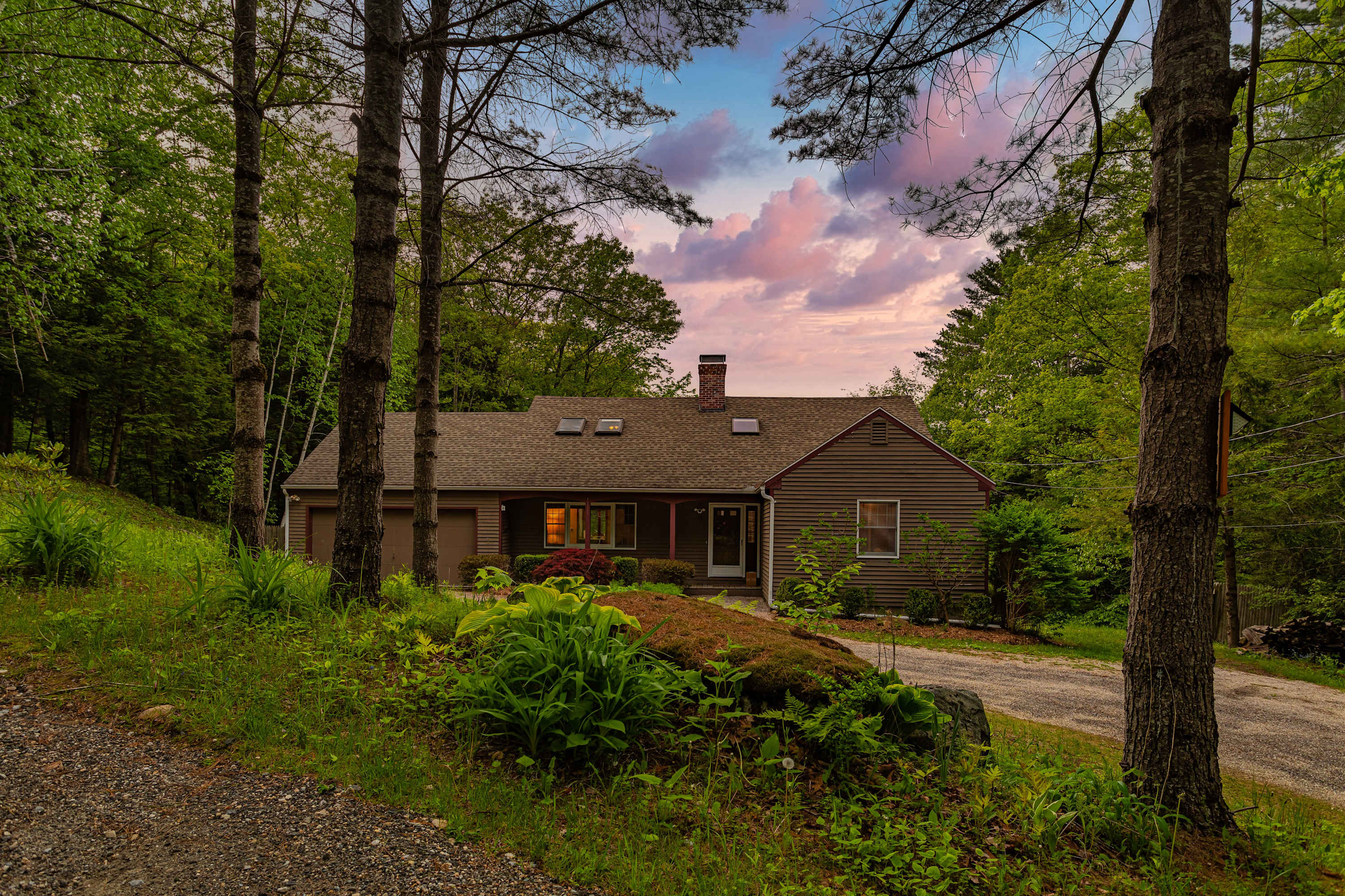 Butterfly Cottage: Nature Framed Deck w/Hot Tub | Scenic Beauty — photo 5