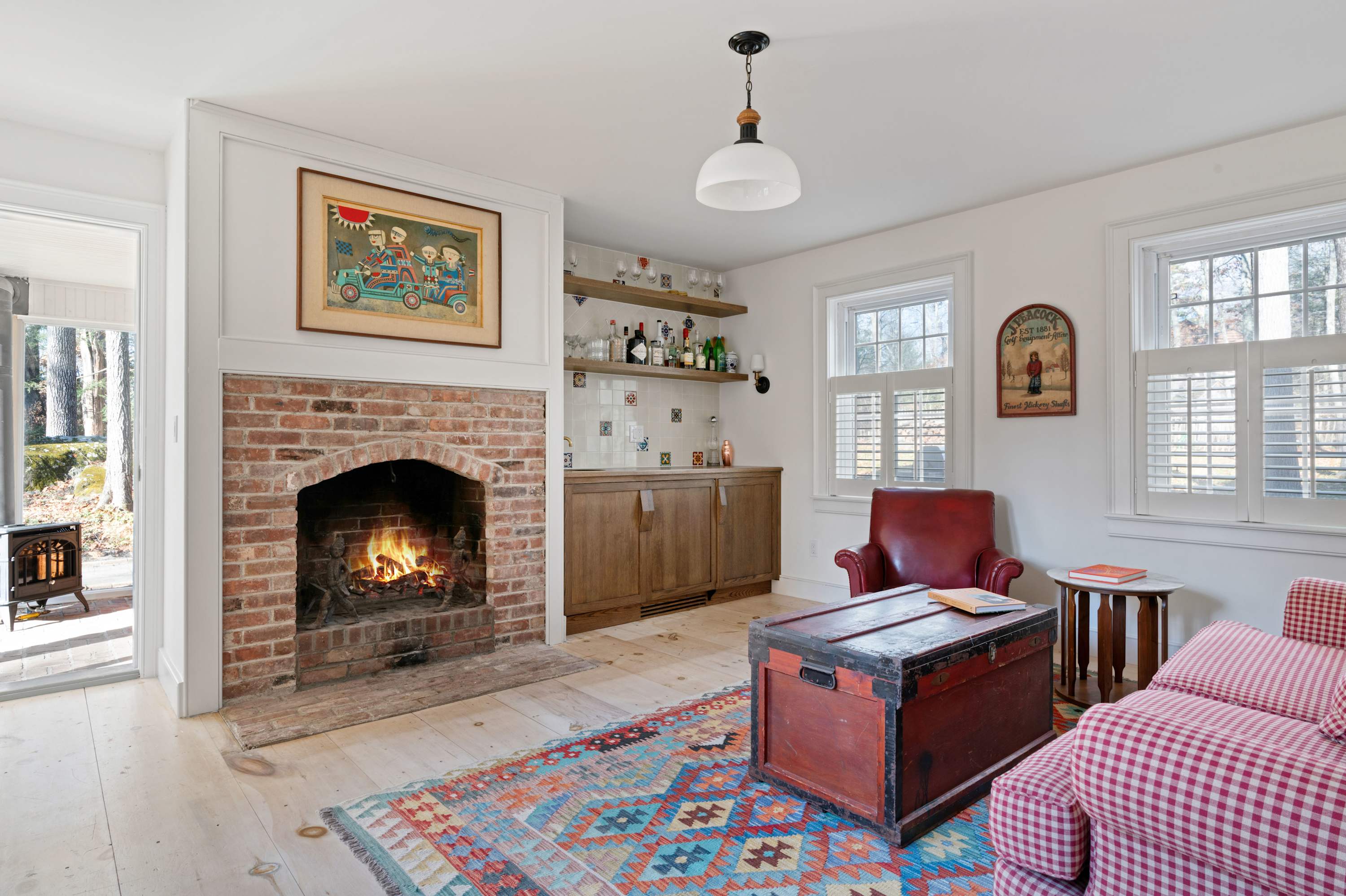 Cardinal Crossing: Stylish & Spacious Hudson Valley Getaway with Heated Saltwater Pool — photo 2