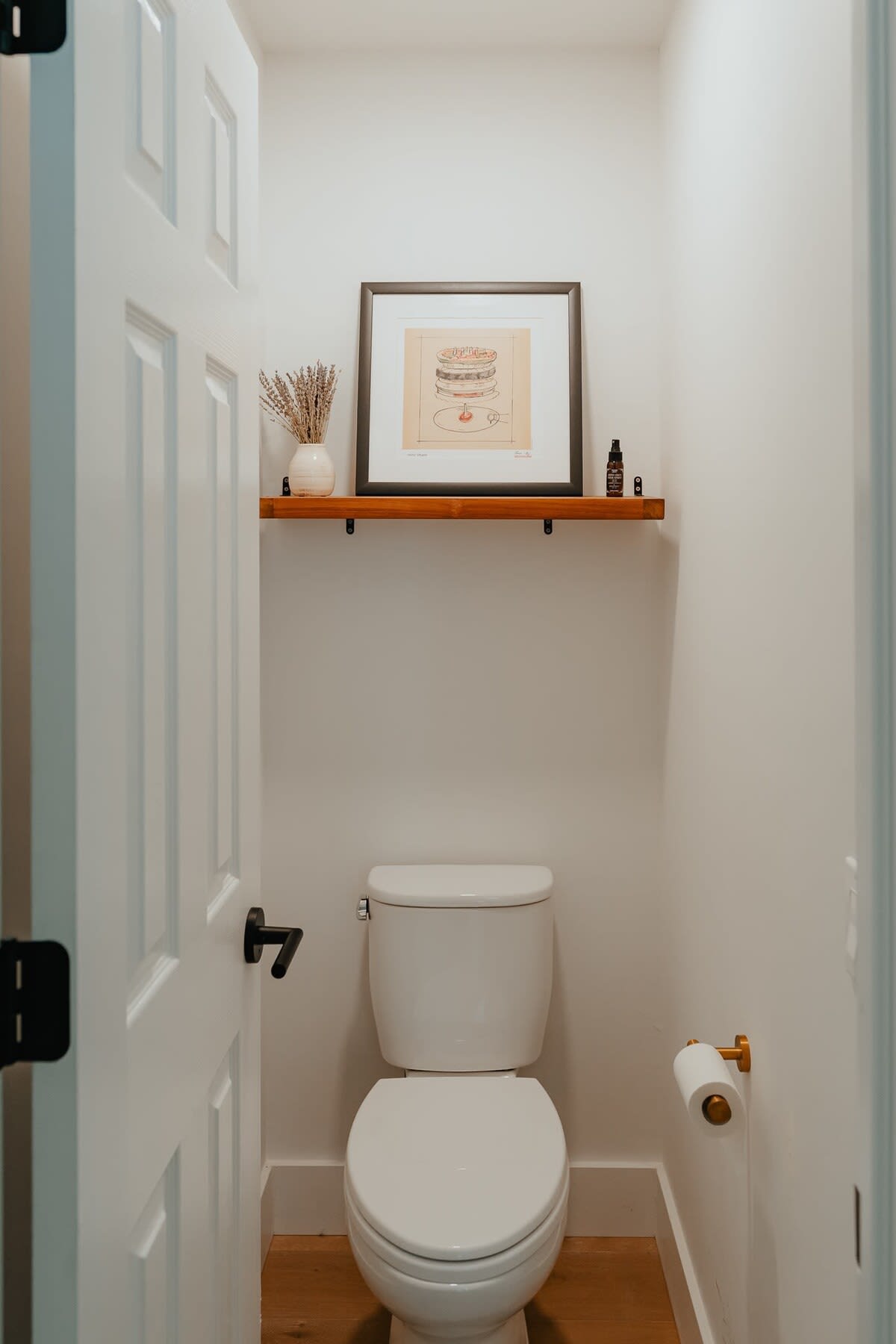 Full Bathroom 3