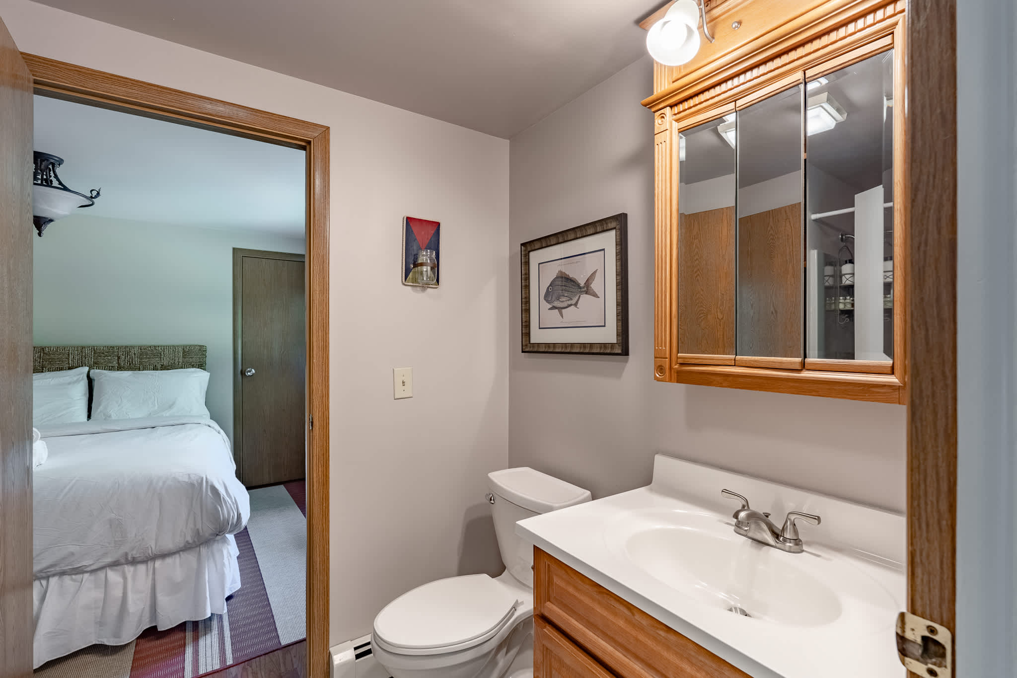 Full bathroom 2