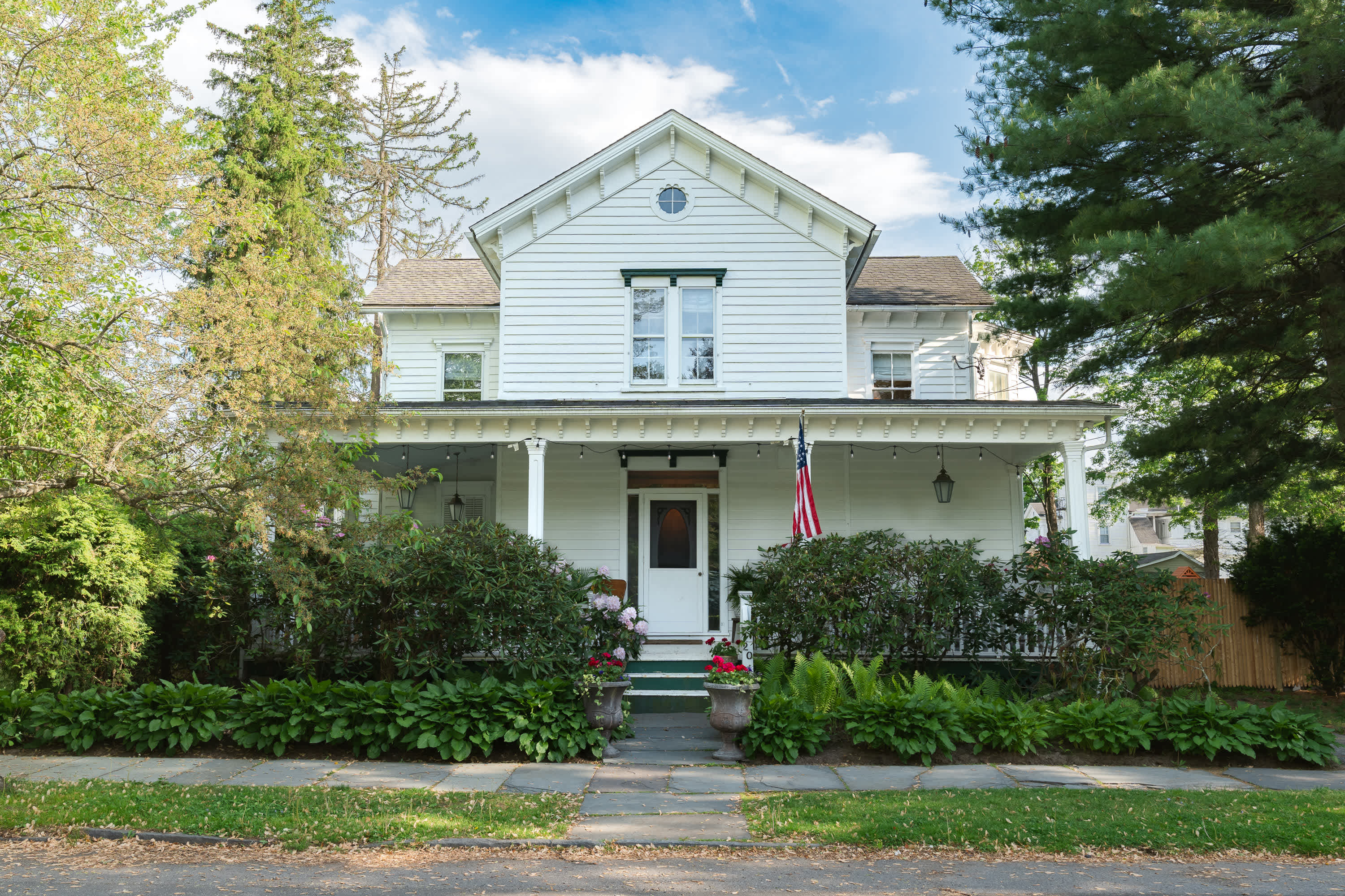 Esselstyn House - Pool - Village - Train to NYC