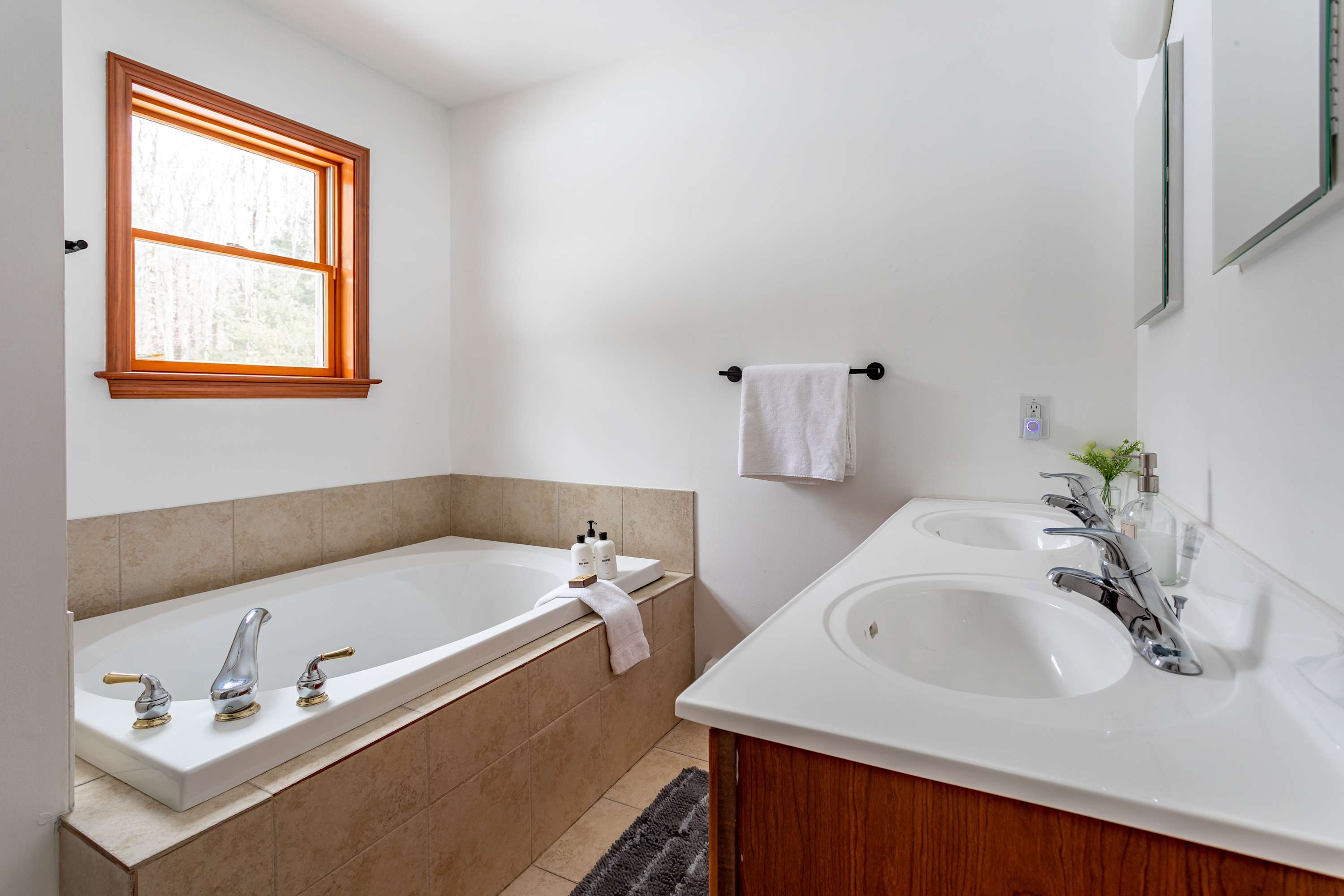 Full bathroom