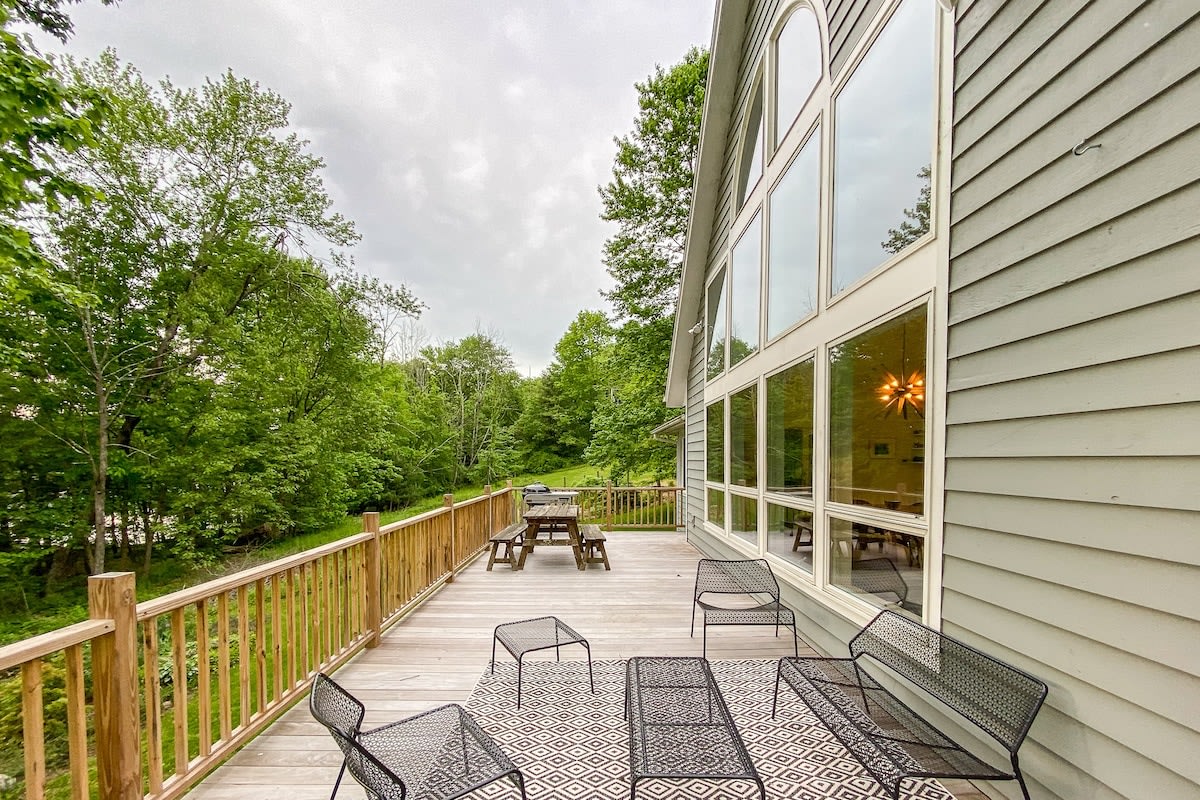 Deck