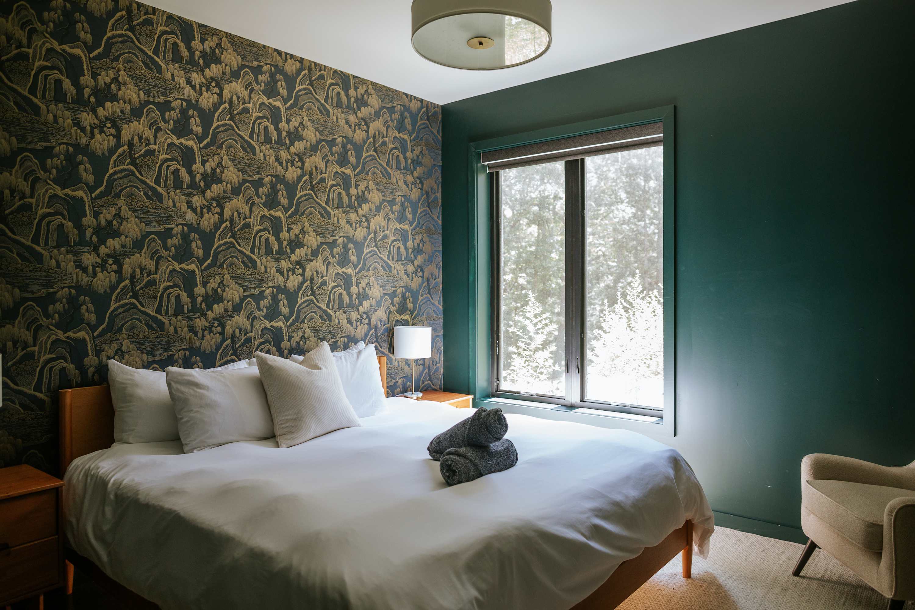 Bedroom 1: Master