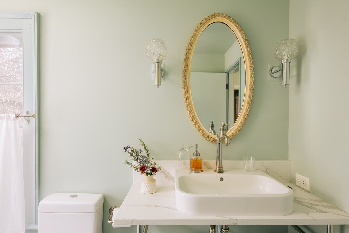 Half Bathroom 6