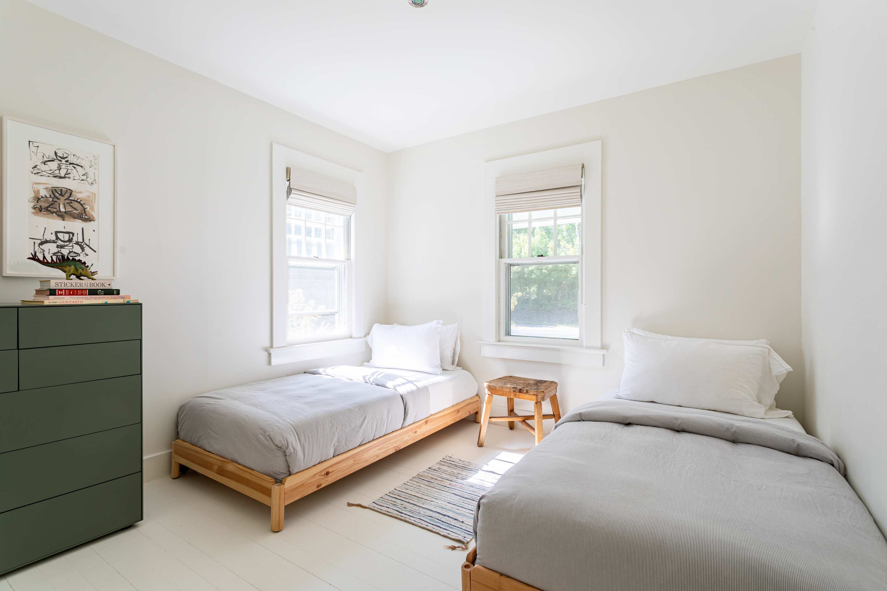Bedroom 2: Kids Room