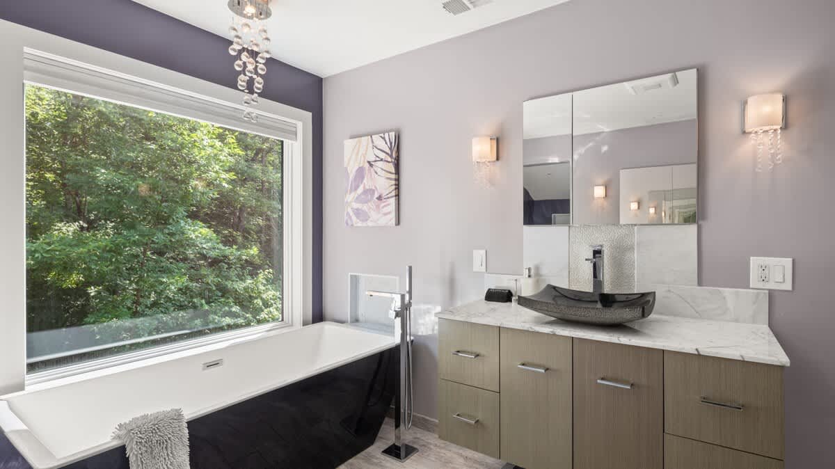Full bathroom