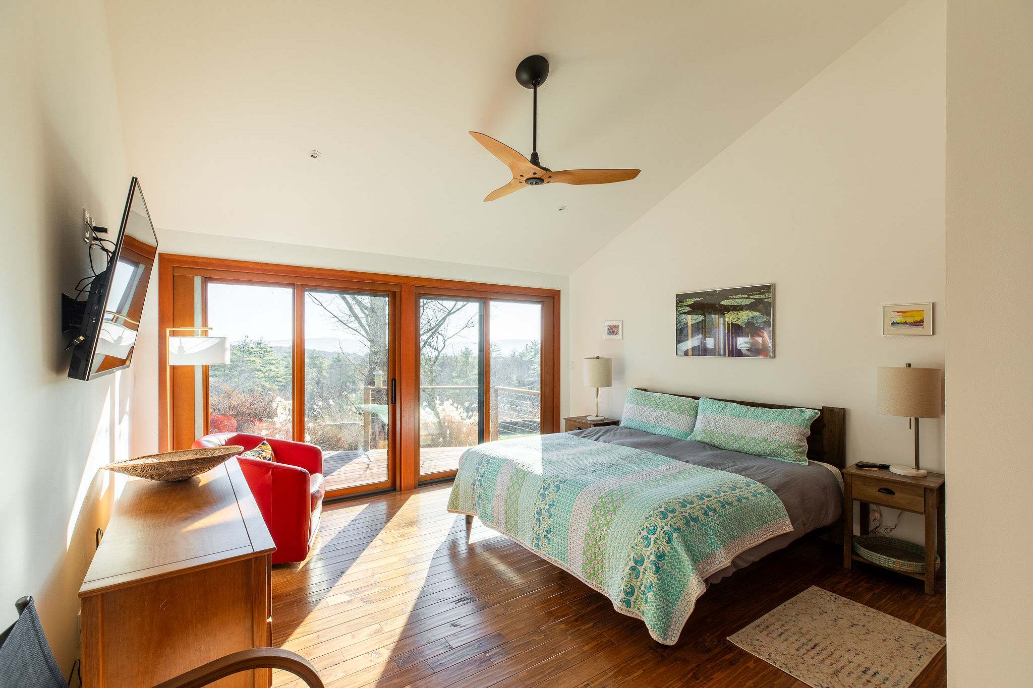 Bedroom 1 - Master